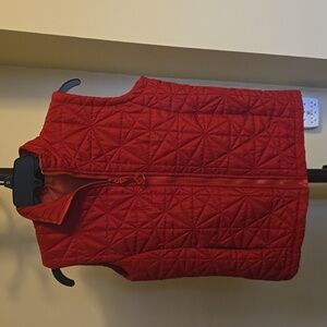 Jane Ashley Quilted Scarlet Vest.  Sz MP.